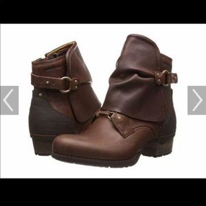 Merrell Shiloh Bootie 9.5